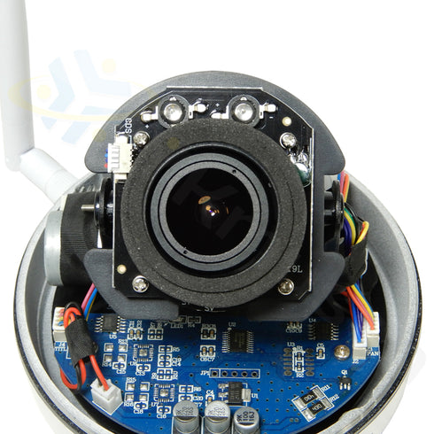 YKS-WF500PTZDM 電動バリフォーカルレンズ搭載